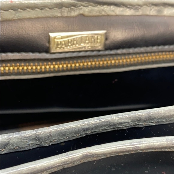 Parkland Vintage Gray Croc Embossed Leather Bag - Picture 11 of 14
